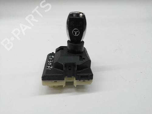 Clé de contact MERCEDES-BENZ C-CLASS (W205) C 220 BlueTEC / d (205.002, 205.004) (170 hp) 30753368