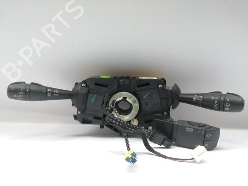 Used Headlight switch RENAULT CAPTUR I (J5_, H5_) [2013-2025]  21757569