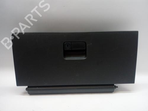 Used Glove box NISSAN X-TRAIL I (T30) 2.2 Di 4x4 (114 hp) 10327880