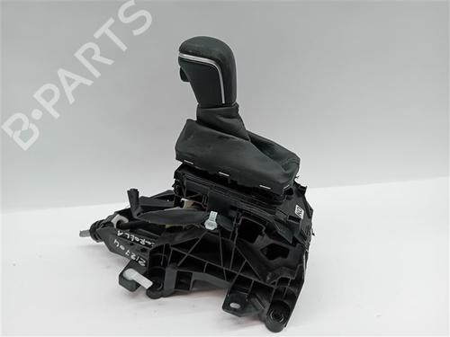 Used Gear lever Gear lever TOYOTA COROLLA Hatchback (_E21_, _EA1_, _EH1_) 1.8 Hybrid (ZWE211, ZWE219) (122 hp) 40239834 40239834