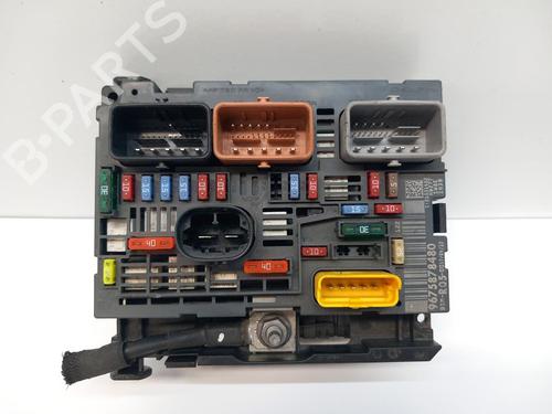 Used Fuse box Fuse box 38541184 38541184
