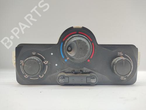 AC Styreenhet / Manøvreringsenhet RENAULT CLIO III (BR0/1, CR0/1) [2005-2014]  30467509