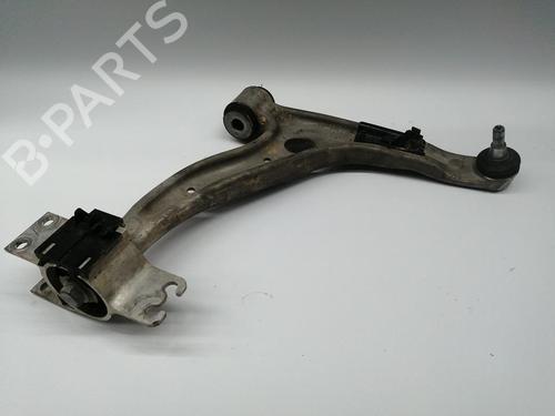 Used Right front suspension arm INFINITI Q30 1.6 (122 hp) 30968107