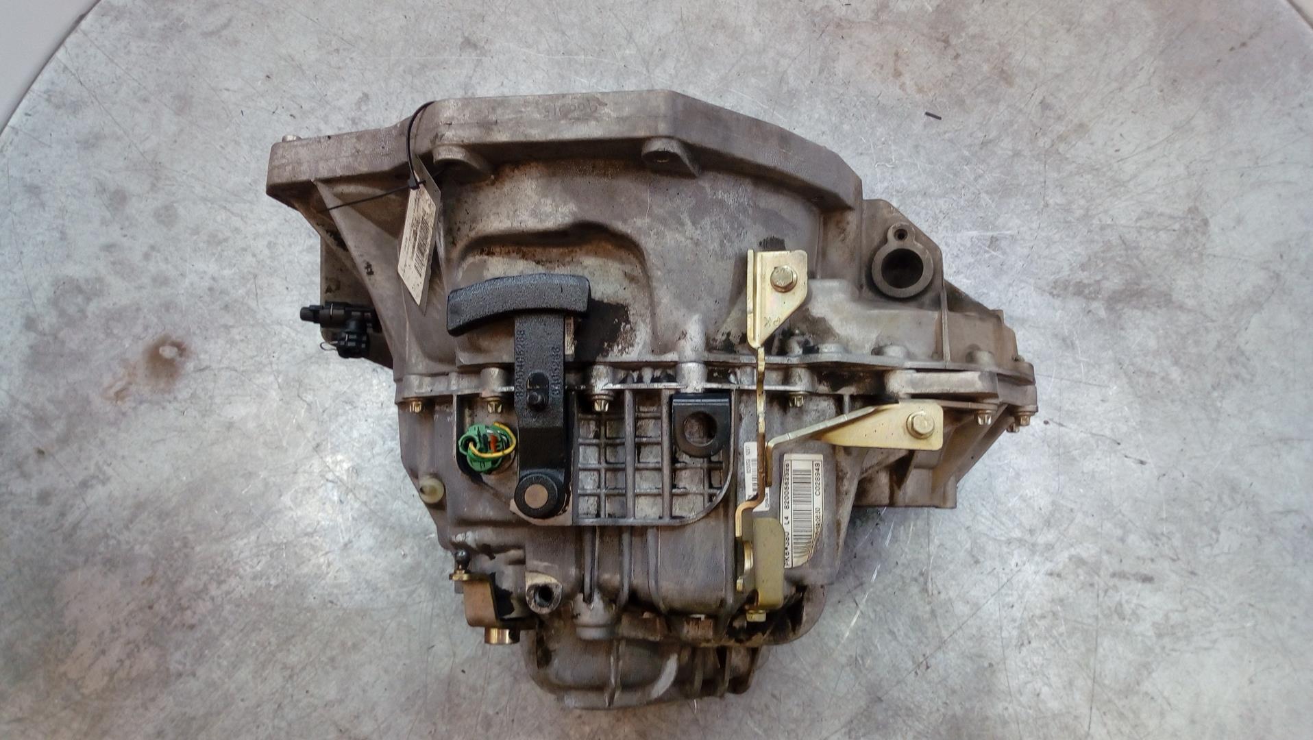 Manual gearbox RENAULT MASTER II Van (FD) 2.5 dCi 120 12518900 BParts