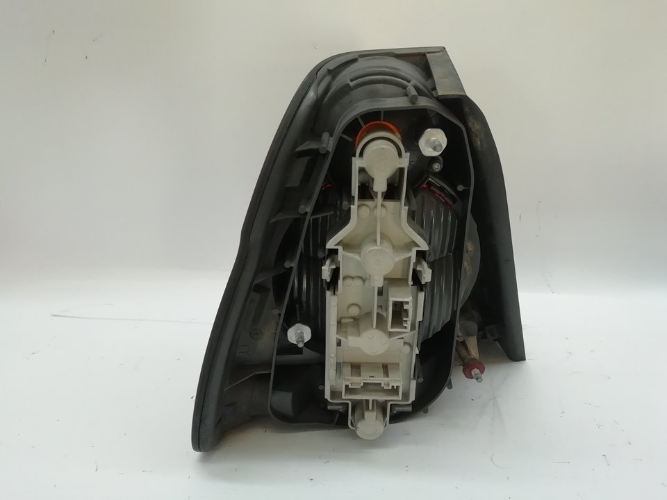 Feu Arrière Droit Pour BMW Série 3 E46 Compact Phase 2 (2003-2004) - Réf. OE 63216934162 - Occasion