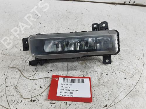 Feu de brouillard avant gauche BMW 1 (F40) 118 i (136 hp) 31936657