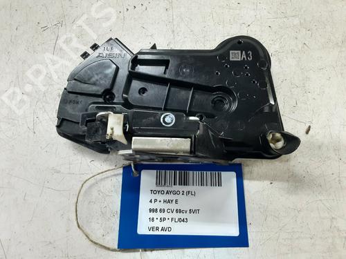 front-right-lock-toyota-aygo-_b4_-2014-32245558 main image