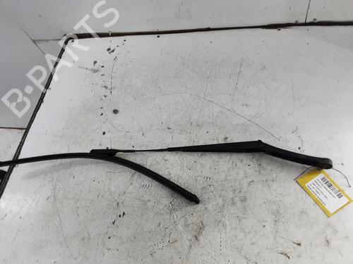 front-windshield-wiper-arm-skoda-octavia-iii-combi-5e5-5e6-2012-2013-2014-2015-2016-2017-2018-2019-2020-39053797 main image