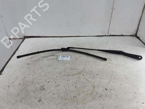 Used Front windshield wiper arm FORD FIESTA VII (HJ, HF) 1.5 TDCi (85 hp) 20277787