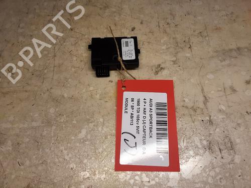 Used Control unit AUDI A3 Sportback (8PA) 1.9 TDI (105 hp) 23503938