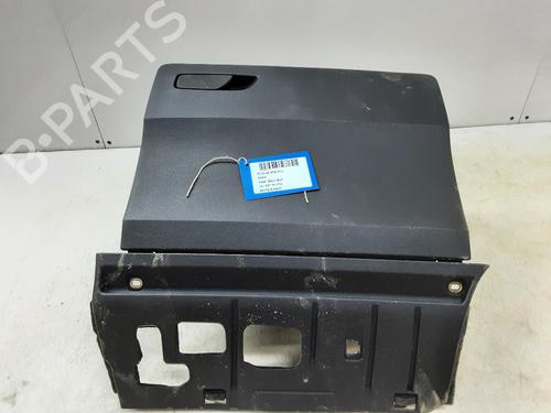 Used Glove box Glove box 39056404 39056404