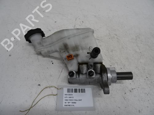 Used Brake master cylinder KIA CEE'D Sportswagon (JD) 1.6 CRDi 110 (110 hp) 20271984