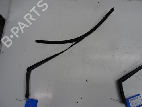 Used Front windshield wiper arm SEAT IBIZA IV ST (6J8, 6P8) 1.2 (70 hp) 20272500
