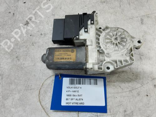 Rudehejsemotor bagstkærm højre VW GOLF IV (1J1) 1.6 (100 hp) 20283455