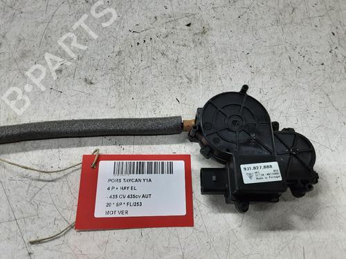 Used Electronic module Electronic module PORSCHE TAYCAN (Y1A) Electric (Y1AAA1, Y1AAI1) (408 hp) 32359981 32359981