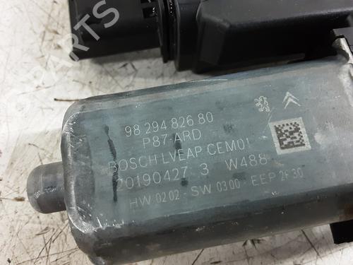 Right rear window motor PEUGEOT 5008 II (MC_, MJ_, MR_, M4_) 1.5 BlueHDi 130 (MCYHZJ, MCYHZR, MCYHZX) | BP32247074E22