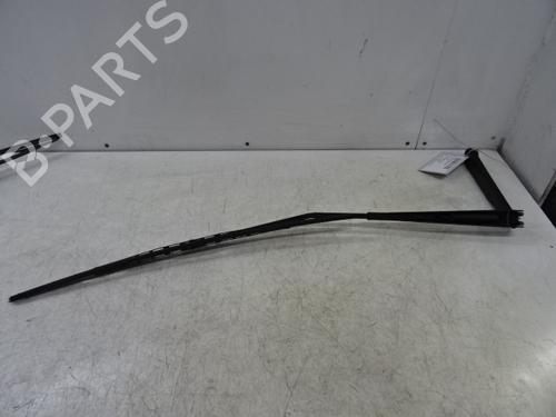Used Front windshield wiper arm PORSCHE PANAMERA (970) 4.8 S (400 hp) 20272607