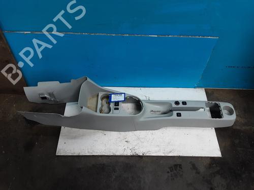 Midtkonsoll Midtkonsoll SKODA FABIA II Combi (545) 1.2 12V (60 hp) 32244829 32244829