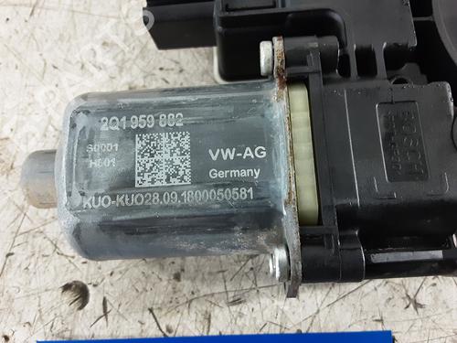 Right front window motor VW POLO VI (AW1, BZ1, AE1) 1.0 MPi | BP32245757E20 - Image 3