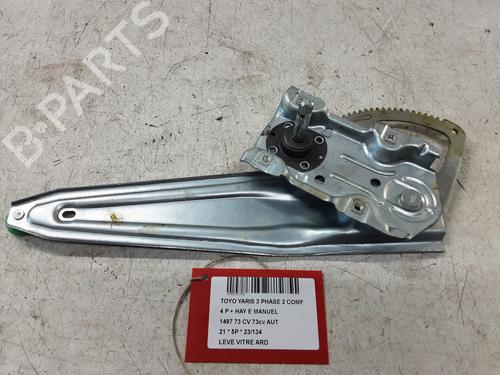 Vindusheismekanisme høyre bak Vindusheismekanisme høyre bak TOYOTA YARIS (_P13_) 1.5 Hybrid (NHP130_) (101 hp) 33872277 33872277