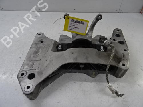 Used Gearbox mount Gearbox mount BMW 7 (G11, G12) 730 d, Ld (265 hp) 39051016 39051016