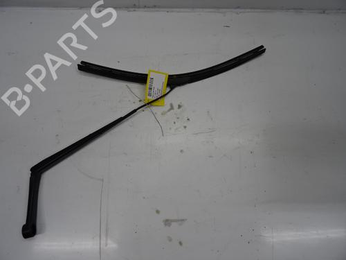 Used Front windshield wiper arm HYUNDAI ix35 (LM, EL, ELH) 1.7 CRDi (116 hp) 20272497