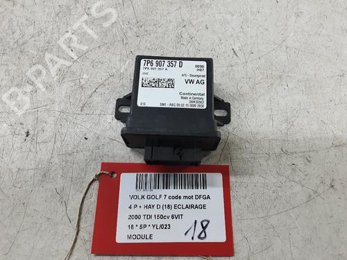 Used Control unit Control unit VW GOLF VII (5G1, BQ1, BE1, BE2) 2.0 TDI (150 hp) 28824399 28824399