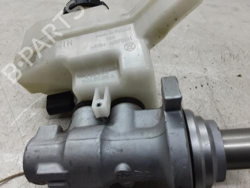 Brake master cylinder VW TIGUAN (CT1) 1.5 eTSI | BP31604911M77 - Image 3