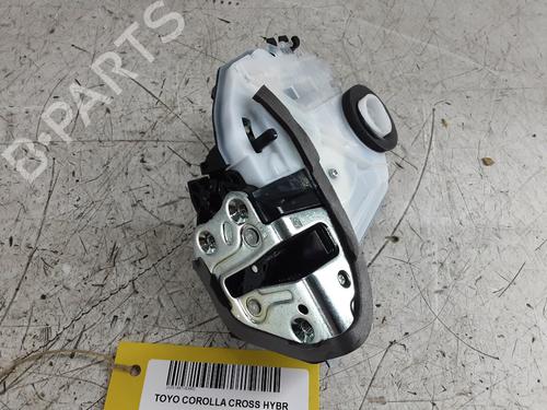 Højre bagtil lås Højre bagtil lås TOYOTA COROLLA Cross (ZVG1_, ZSG1_, MXGH1_, MXGA1_) 1.8 Hybrid (ZVG10, ZVG11, XG1T) (98 hp) 37407449 37407449