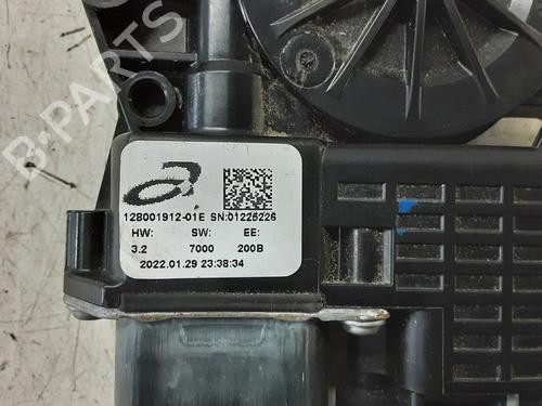 Left front window motor VOLVO V60 II (225) D4 | BP36478952E21 - Image 5