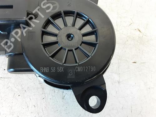 Right rear window motor MAZDA CX-3 (DK) 2.0 SKYACTIV-G (DK5W, DK6W) | BP39526891E22 - Image 3
