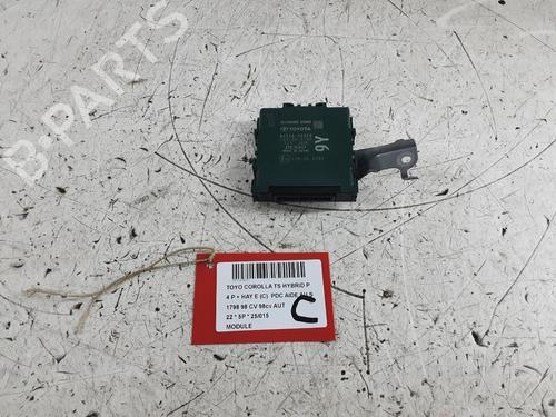 Used Control unit TOYOTA COROLLA Saloon (_E21_) 1.8 VVTi Hybrid (ZWE211, MZEA12) (98 hp) 31842297