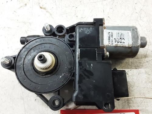 Left front window motor HYUNDAI i20 II (GB, IB) 1.2 | BP32247798E21
