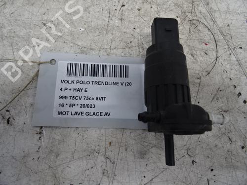 Used Washer pump Washer pump VW POLO V (6R1, 6C1) 1.0 (75 hp) 39053081 39053081