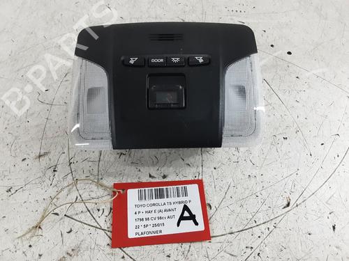Interior roof light TOYOTA COROLLA Saloon (_E21_) 1.8 VVTi Hybrid (ZWE211, MZEA12) | BP31842344I8