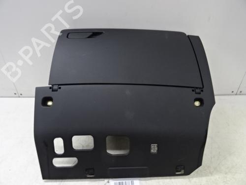 Used Glove box Glove box 39056387 39056387