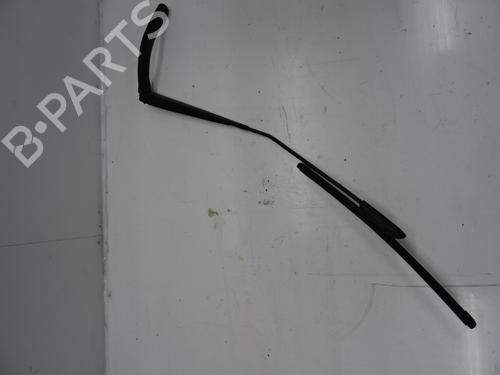 Used Front windshield wiper arm RENAULT TWINGO III (BCM_, BCA_) 0.9 TCe 90 (BCM9, BCM2) (90 hp) 20272563