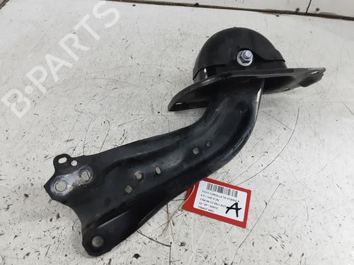 Braço suspensão trás direito TOYOTA COROLLA Saloon (_E21_) 1.8 VVTi Hybrid (ZWE211, MZEA12) (98 hp) 31842360