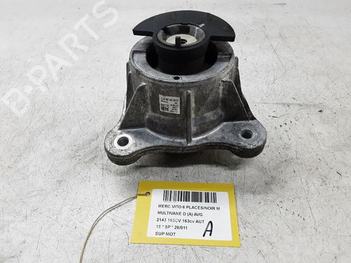 Used Engine mount Engine mount MERCEDES-BENZ V-CLASS (W447) V 220 CDI / d (447.811, 447.813, 447.815) (163 hp) 39712708 39712708