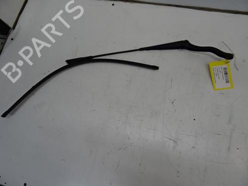 front-windshield-wiper-arm-opel-corsa-d-s07-2006-2007-2008-2009-2010-2011-2012-2013-2014-2015-39053751 main image