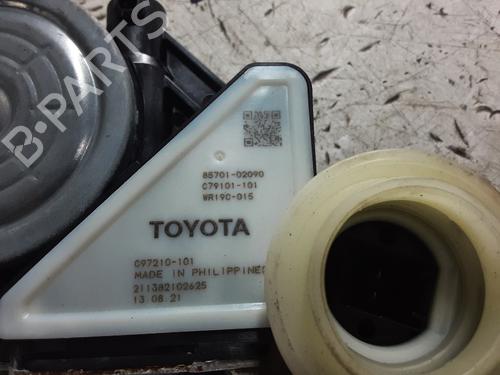 Right front window motor TOYOTA COROLLA Saloon (_E21_) 1.8 VVTi Hybrid (ZWE211, MZEA12) | BP31842314E20
