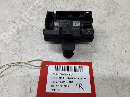 Used Control unit PORSCHE TAYCAN (Y1A) Electric (Y1AAA1, Y1AAI1) (408 hp) 32382741
