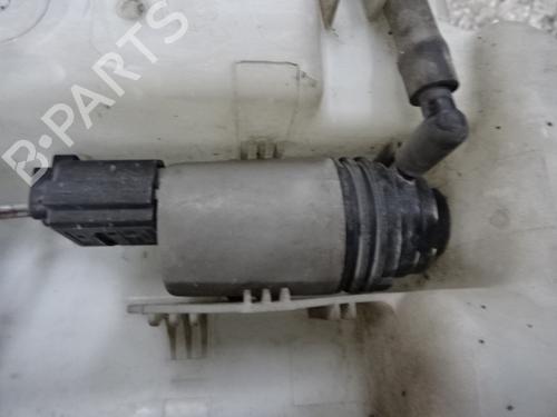 Used Washer pump Washer pump BMW 5 (E60) 525 d (197 hp) 39052988 39052988