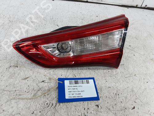 Used Right tailgate light TOYOTA YARIS (_P13_) 1.5 Hybrid (NHP130_) (101 hp) 32245336