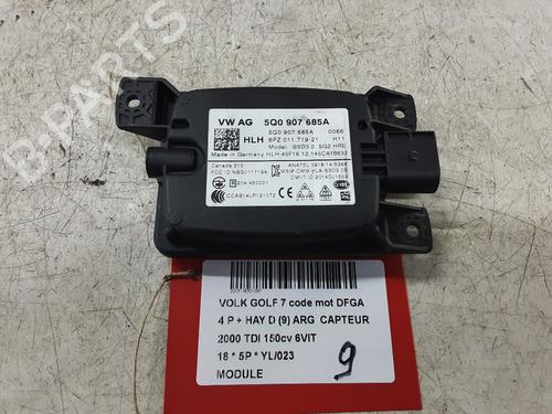 Used Control unit VW GOLF VII (5G1, BQ1, BE1, BE2) 2.0 TDI (150 hp) 28824402