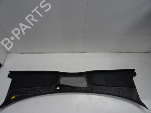 torpedoplade-audi-a4-b9-8w2-8wc-2015-39056635 main image