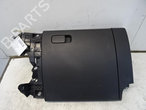 Used Glove box Glove box 39056350 39056350