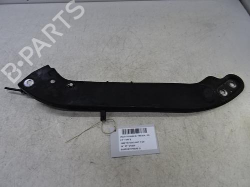 Used Left headlight support Left headlight support 39055966 39055966