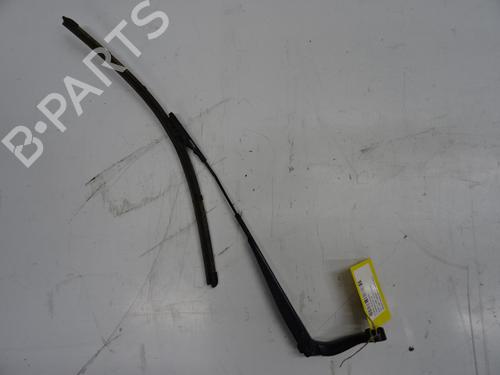 front-wipers-mechanism-ford-usa-mustang-convertible-23-ecoboost-fr3b17c495-2014-20278773 main image