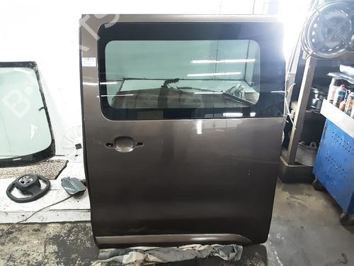 Used Left slide door TOYOTA PROACE Bus (MDZ_) 2.0 D4d (MDZA) (144 hp) 31604750
